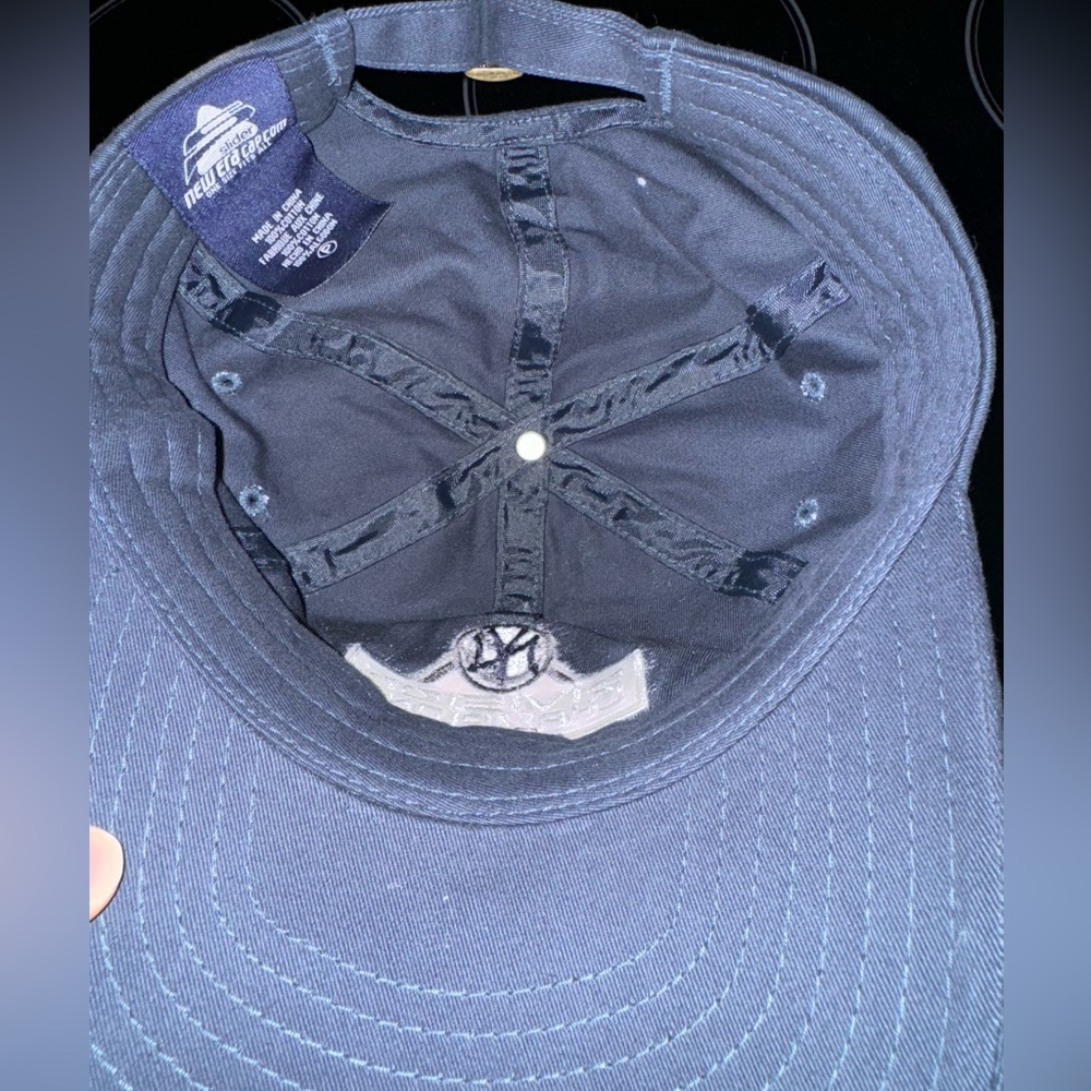Yankee hat! - Picture 2 of 3